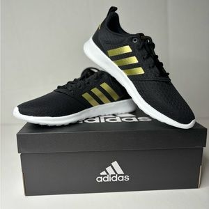 Adidas Women QT Racer 2.0 Black/gold stripe NWB